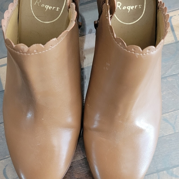 JACK ROGERS boots. Worn once. Size 7M. - Picture 3 of 6